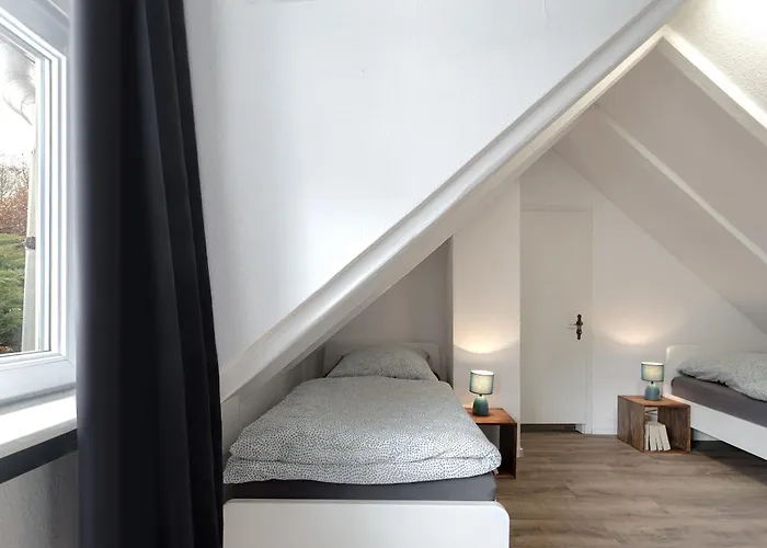 - Haus - Airport 2 Holiday home *